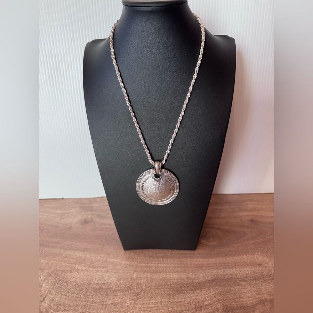 Vintage Dana Buchanan Silver Toned Medallion Necklace Boho Round Pendant Classic